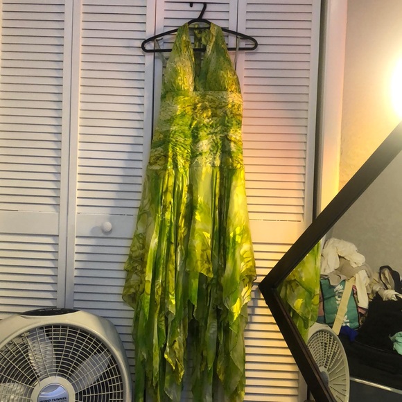 Dress - Picture 1 of 1